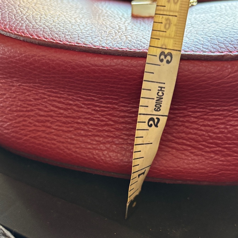 Elegant Red Leather Handbag - Picture 11 of 11